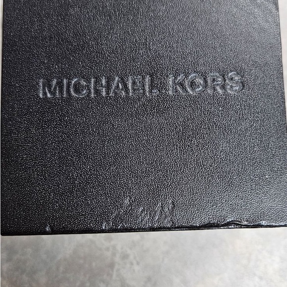 Rose Gold Michael Kors watch - Picture 6 of 6